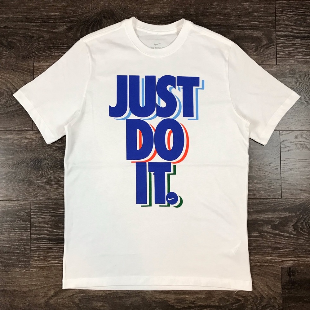 The Nike Tee Men’s Nike Just Do It Solid White Crewneck T-Shirt Size Medium